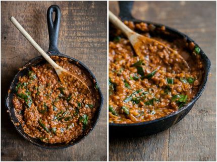 red lentils and spinach in masala sauce